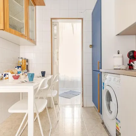 아파트 Anema E Core